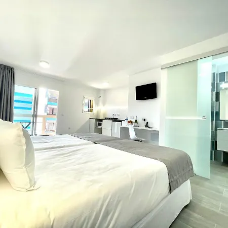 Estudio Estandar, Wifi, A La 4 Minutos A Pie De La Playa En Puerto De La Cruz アパート